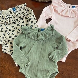 Old navy 12-18 month Ruffled Bodysuit Trio - Green, Pink, and Leopard